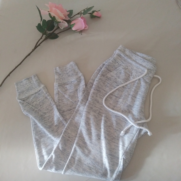 - Sweatpants - Picture 3 of 3